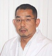 取締役 兼 COO　井尻 篤木